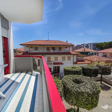Apartment Trilocale Filzi Vista Mare - Invacanza *