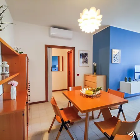Apartment Trilocale Filzi Vista Mare - Invacanza *